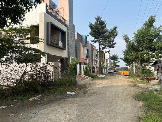 2 BHK Independent House in Vadaperumbakkam for resale Chennai. The reference number is 20770073