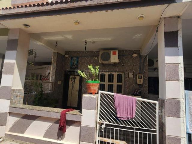 2 BHK Independent House in Vastral for resale Ahmedabad. The reference number is 19728004