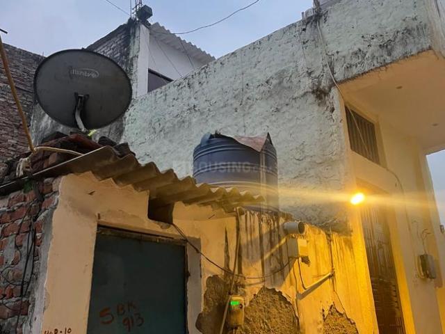 2 BHK Independent House in Vasant Kunj for resale New Delhi. The reference number is 20747407