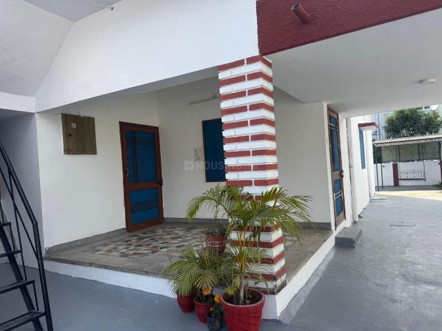 2 BHK Independent House in Vasant Vihar Phase 1 for rent Dehradun. The reference number is 18942788