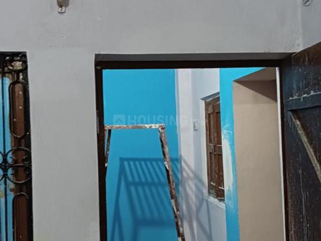 2 BHK Independent House in Vikas Nagar for rent Lucknow. The reference number is 19400865