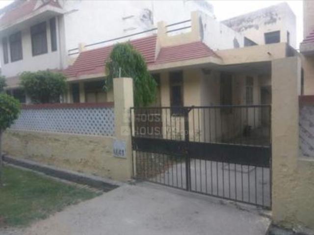 2 BHK Independent House in XU III for resale Greater Noida. The reference number is 17609216