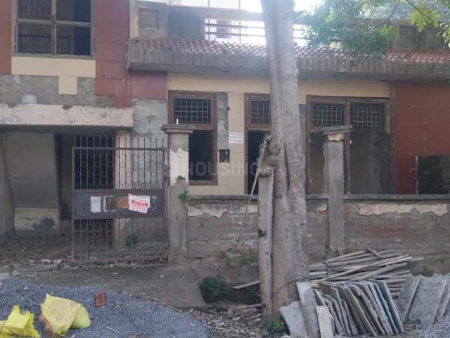 2 BHK Independent House in XU III for resale Greater Noida. The reference number is 21318592