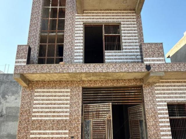 2 BHK Independent House in Achheja for resale Greater Noida. The reference number is 21192665