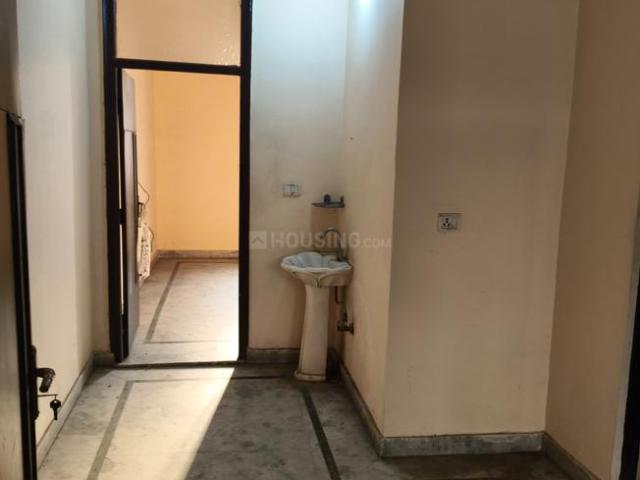 2 BHK Independent House in Adarsh Nagar for rent New Delhi. The reference number is 21071225