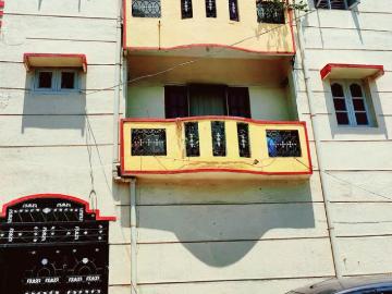 2 BHK Independent House in Adugodi for rent Bengaluru. The reference number is 20114212