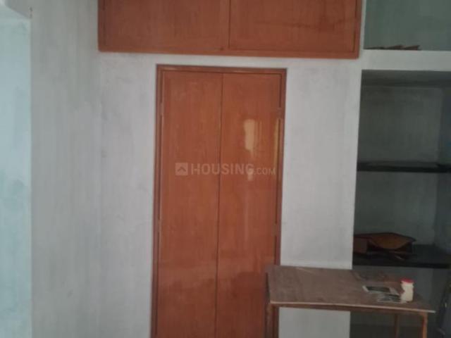 2 BHK Independent House in Alagapuram Pudur for rent Salem. The reference number is 21222064
