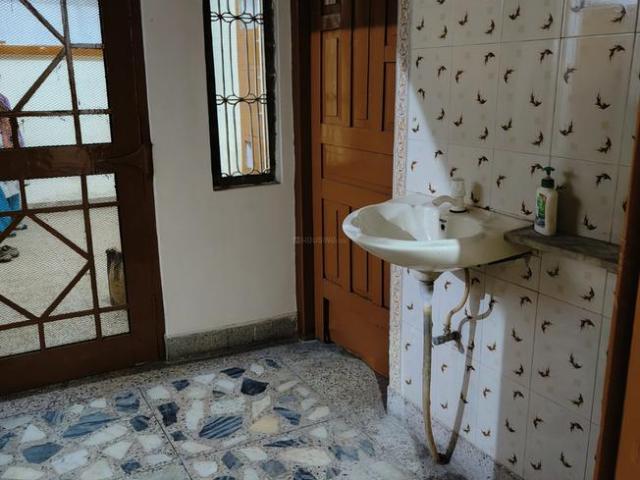 2 BHK Independent House in Alambagh for rent Lucknow. The reference number is 10907300