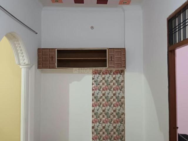 2 BHK Independent House in Alambagh for rent Lucknow. The reference number is 21218513