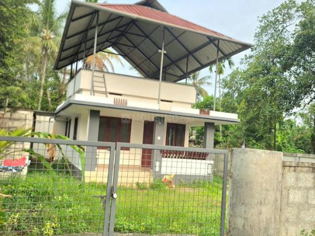 2 BHK Independent House in Alangad for resale Kochi. The reference number is 21280083
