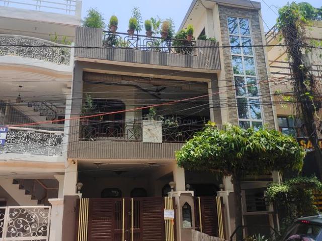 2 BHK Independent House in Aliganj for rent Lucknow. The reference number is 20442784