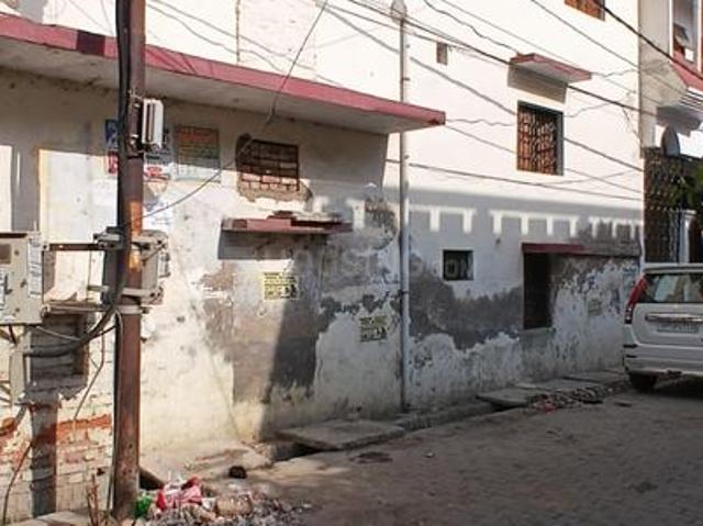2 BHK Independent House in Allahpur for resale Allahabad. The reference number is 20238170