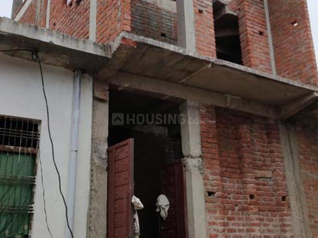 2 BHK Independent House in Amausi for rent Lucknow. The reference number is 21014175