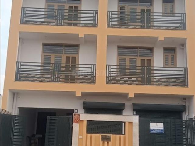 2 BHK Independent House in Ansal Golf Links 1 for rent Greater Noida. The reference number is 16270307