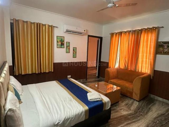 2 BHK Independent House in Ansal Golf Links 1 for rent Greater Noida. The reference number is 21096775
