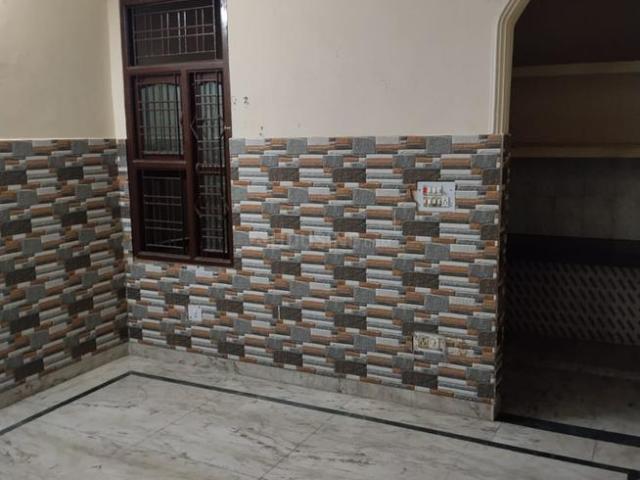 2 BHK Independent House in Ashok Vihar Phase 2 for rent Gurgaon. The reference number is 20184476