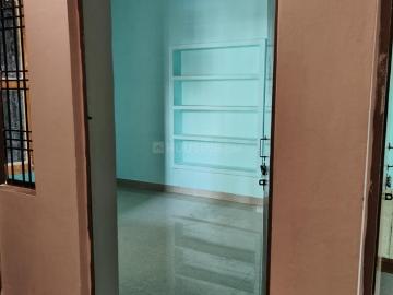 2 BHK Independent House in Awaleshpur for rent Varanasi. The reference number is 18352478