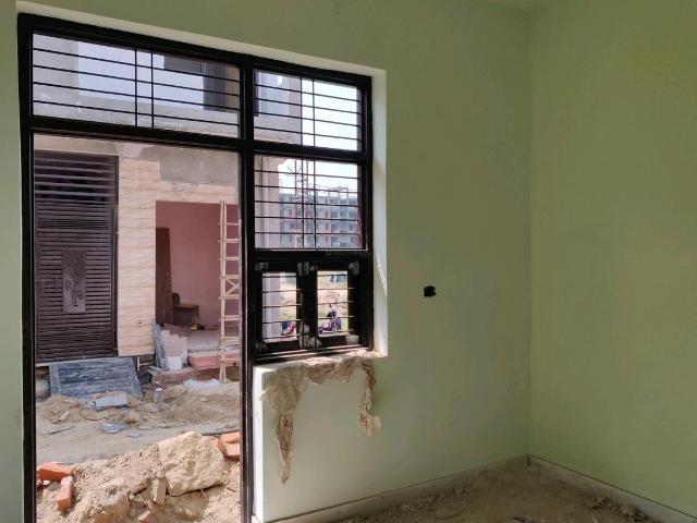 2 BHK Independent House in Bamheta Village for resale Ghaziabad. The reference number is 19258990