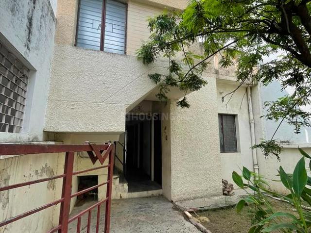 2 BHK Independent House in Bangla Bazar for resale Lucknow. The reference number is 20857882