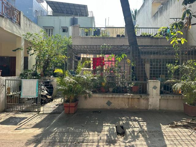2 BHK Independent House in Basaveshwara Nagar for resale Bengaluru. The reference number is 20054015