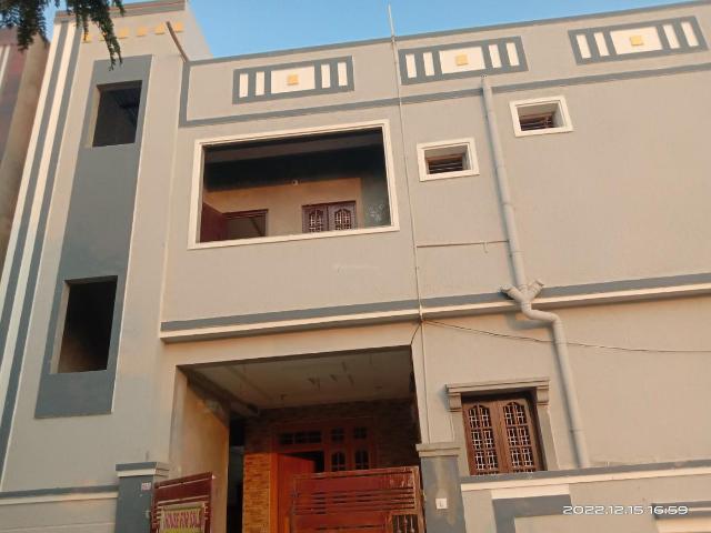 2 BHK Independent House in Beeramguda for resale Sangareddy. The reference number is 10835634
