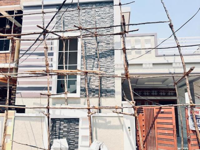 2 BHK Independent House in Beeramguda for resale Sangareddy. The reference number is 20050875