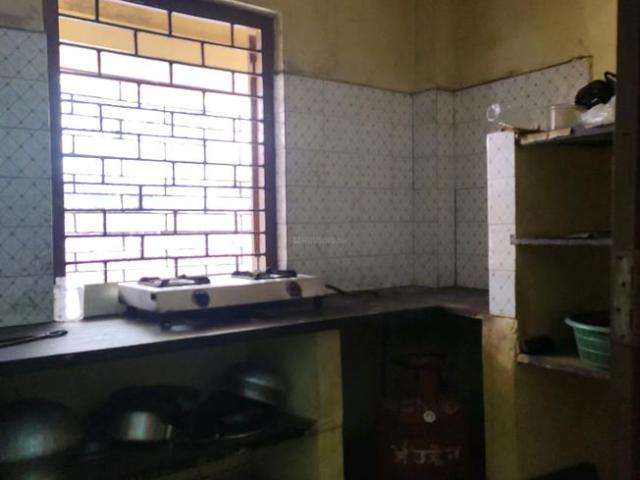 2 BHK Independent House in Behala for rent Kolkata. The reference number is 8609524