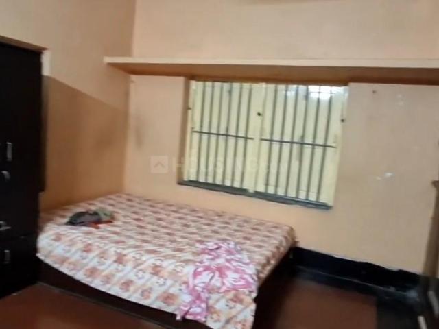 2 BHK Independent House in Behala for rent Kolkata. The reference number is 20663378