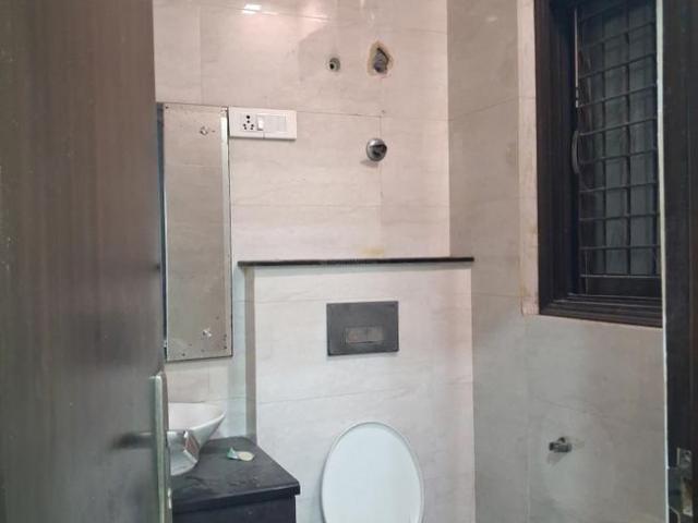 2 BHK Independent Builder Floor in Paschim Vihar for rent New Delhi. The reference number is 21039590