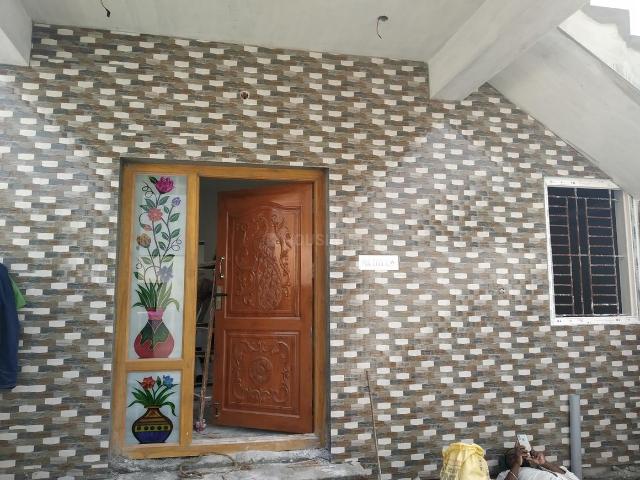 2 BHK Independent House in Bommanaickan Palayam for rent Tiruppur. The reference number is 21107892