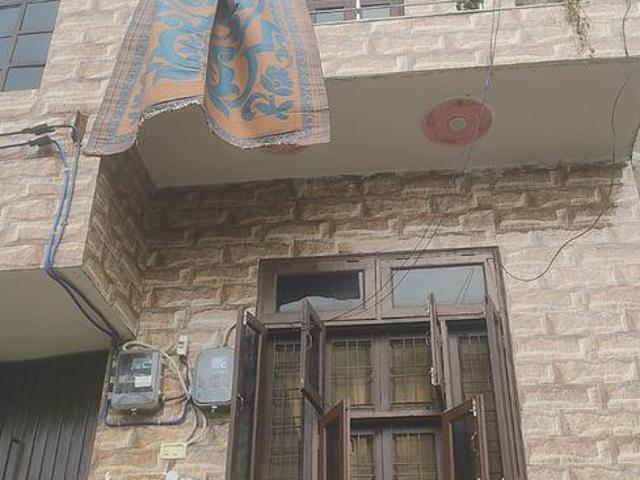 2 BHK Independent House in Burari for resale New Delhi. The reference number is 9481643