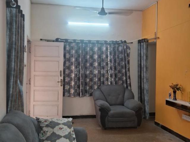 2 BHK Independent House in Choolaimedu for rent Chennai. The reference number is 21129815