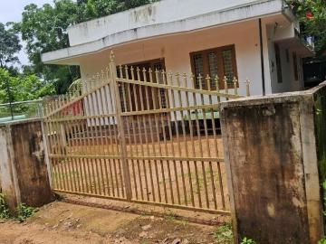 2 BHK Independent House in Chalakudy for rent Thrissur. The reference number is 16030376
