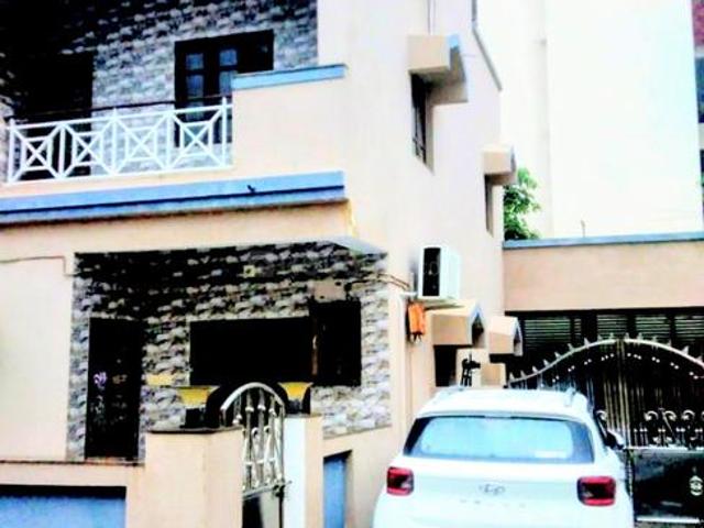 2 BHK Independent House in Chanakyapuri for resale Ahmedabad. The reference number is 20727336