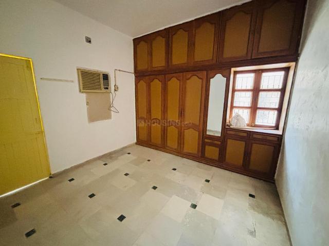 2 BHK Independent House in Chandkheda for rent Ahmedabad. The reference number is 21209330