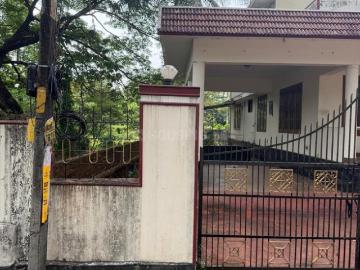 2 BHK Independent House in Chembukkav for resale Thrissur. The reference number is 19869134