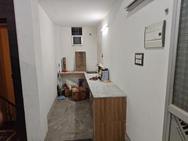 2 BHK Independent House in Chitaipur for rent Varanasi. The reference number is 19135506