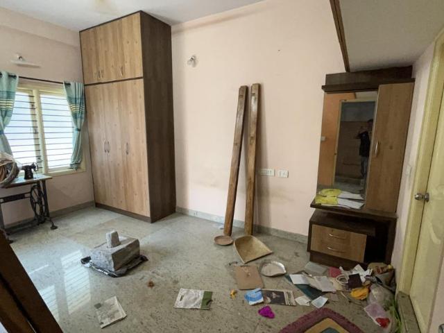 2 BHK Independent House in Chickpete for rent Bengaluru. The reference number is 20199806