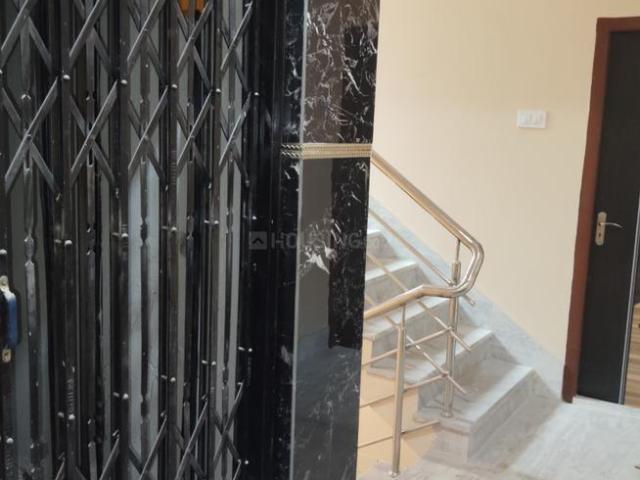 2 BHK Independent House in College Street for rent Kolkata. The reference number is 16388498