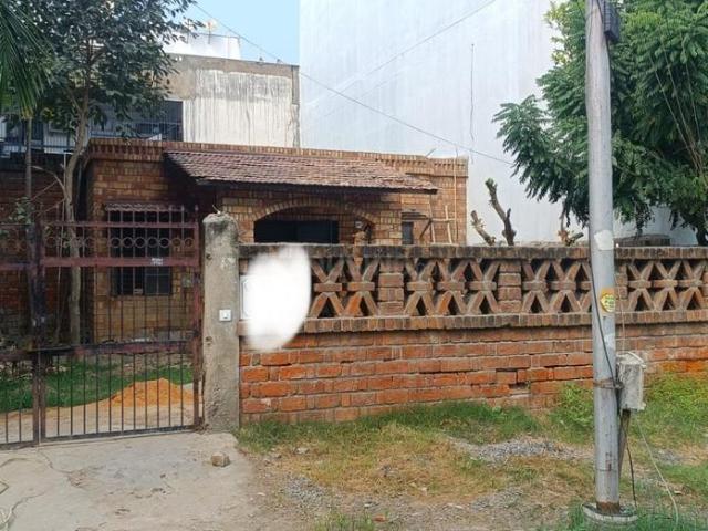 2 BHK Independent House in Delta II for resale Greater Noida. The reference number is 21057088