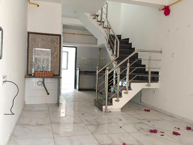 2 BHK Independent House in Dindoli for rent Surat. The reference number is 21257592