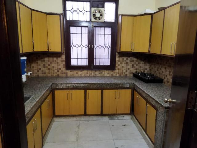 2 BHK Independent House in DLF Phase 1 for rent Gurgaon. The reference number is 8385550