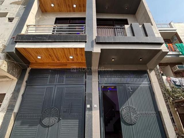 2 BHK Independent House in Dwarka Mor for resale New Delhi. The reference number is 19639154