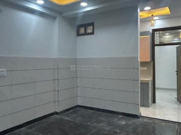 2 BHK Independent House in Dwarka Mor for resale New Delhi. The reference number is 19685407