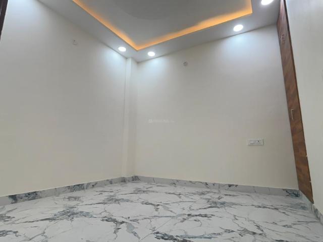 2 BHK Independent House in Dwarka Mor for resale New Delhi. The reference number is 20636640