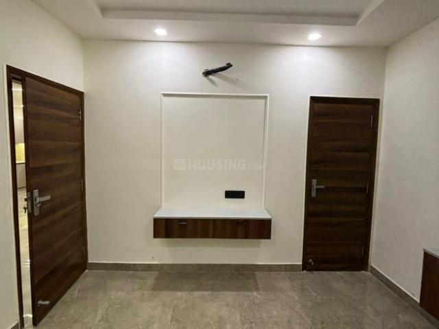 2 BHK Independent House in Fateh Nagar for resale New Delhi. The reference number is 19852521
