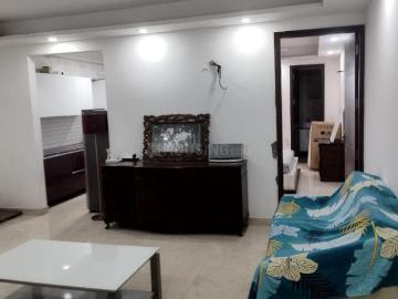 2 BHK Independent House in Freedom Fighters Enclave for resale New Delhi. The reference number is 19860775