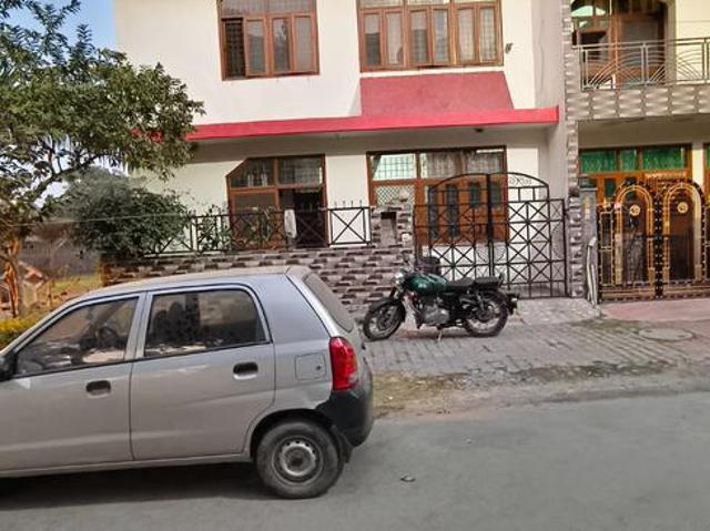 2 BHK Independent House in Gamma II for resale Greater Noida. The reference number is 19306004