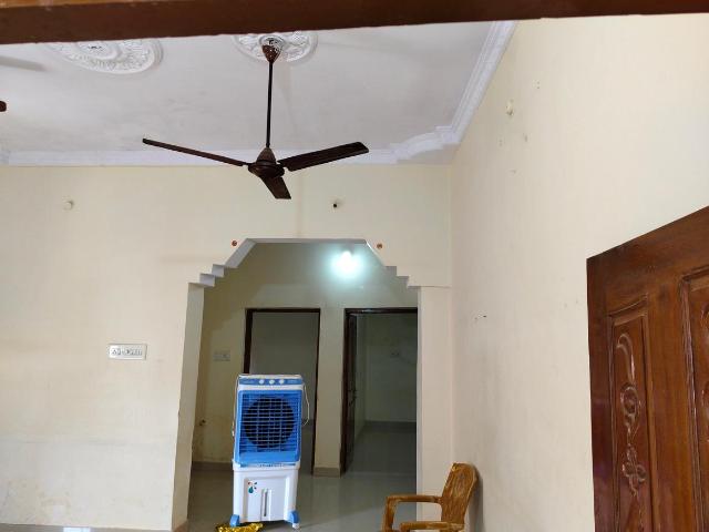 2 BHK Independent House in Garha for rent Jabalpur. The reference number is 9855196
