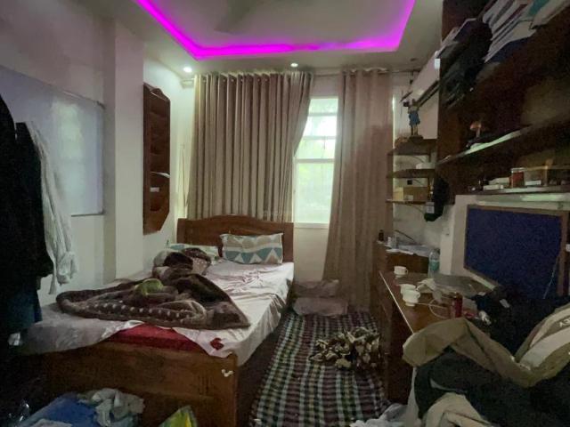 2 BHK Independent House in Gautam Nagar for rent New Delhi. The reference number is 21062948
